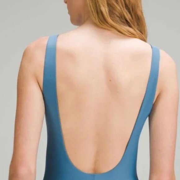 Lululemon Waterside Scoop One Piece Bathing Suit 8 - Picture 10 of 12
